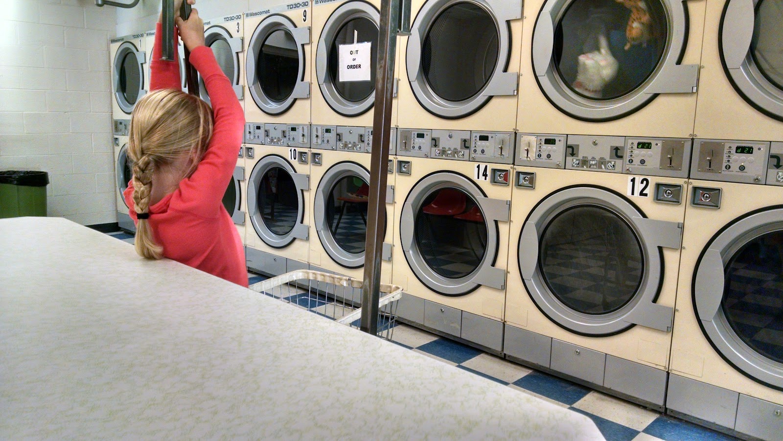 Bradford's Cleaners and Coin Laundry — photo