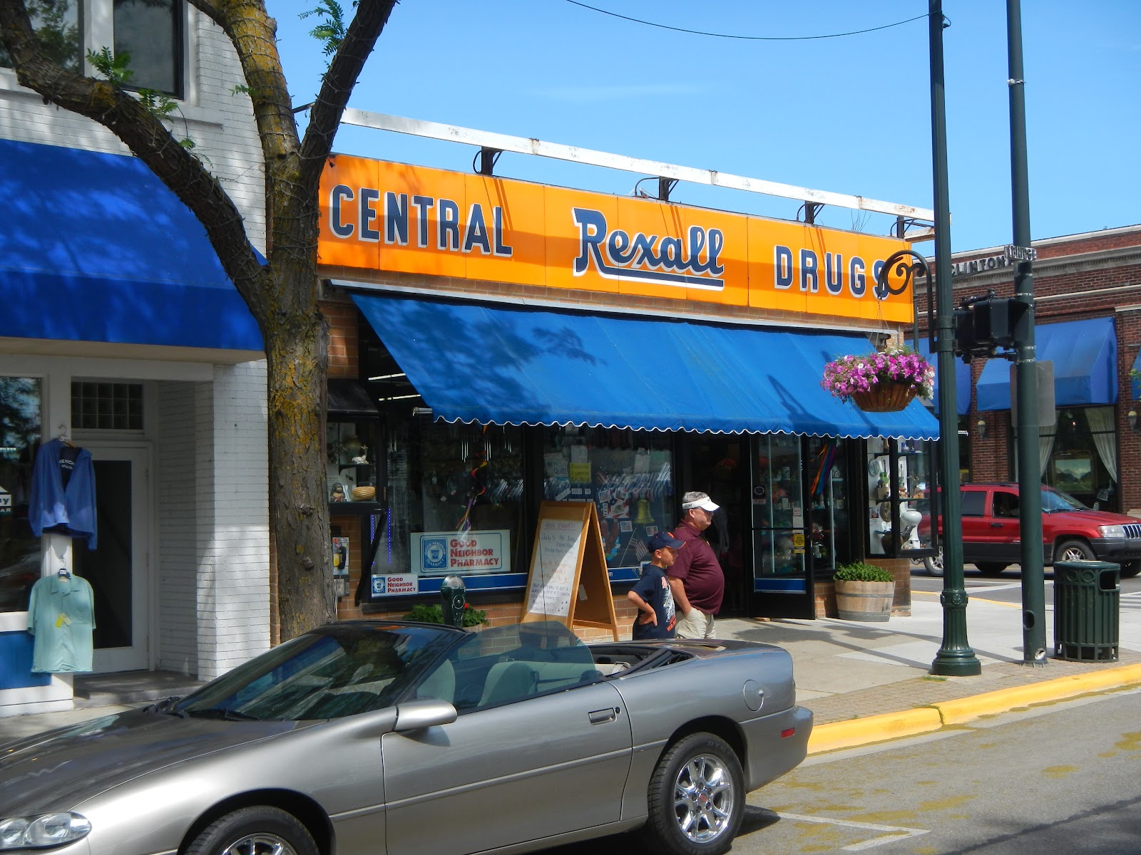 Central Drug Store — photo