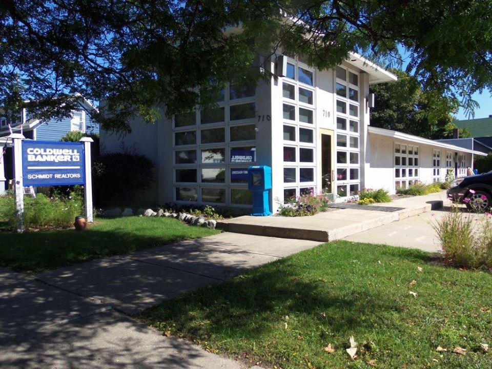 Coldwell Banker Schmidt - Real Estate in Charlevoix