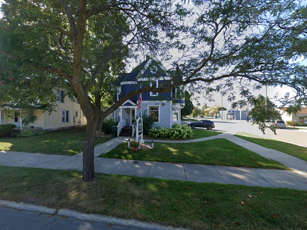 Erin O'Donnell, Realtor in Charlevoix