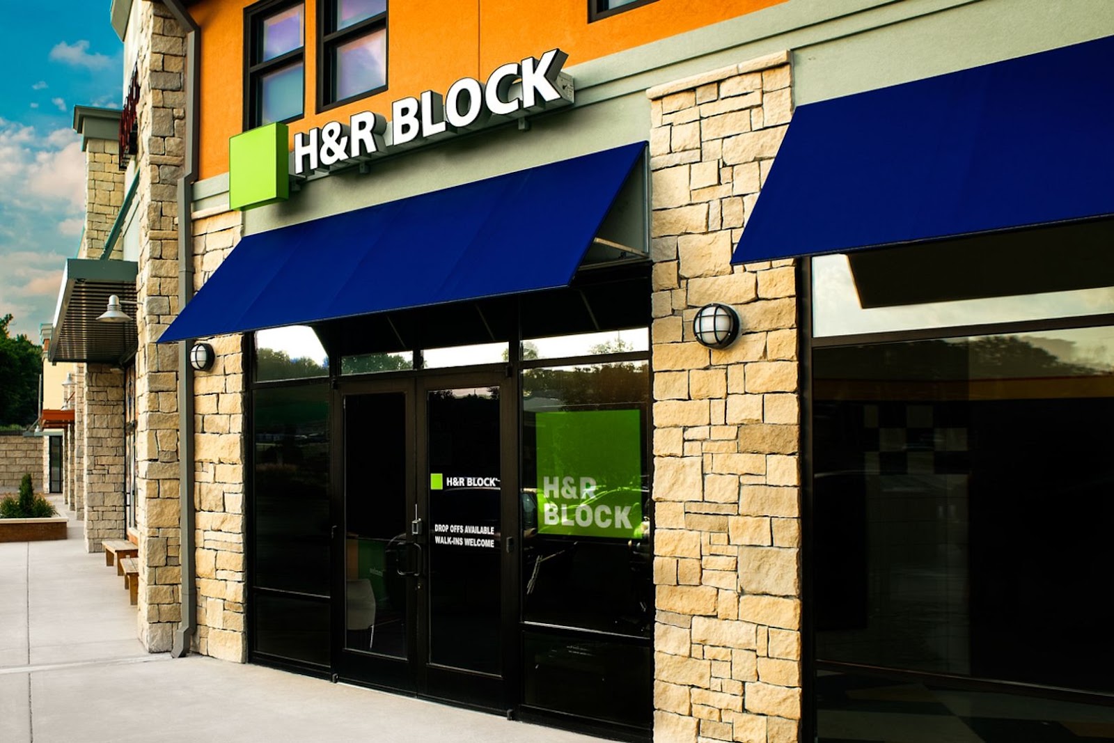 H&R Block in Charlevoix