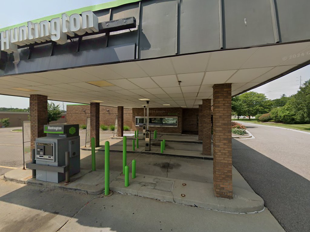 Huntington Bank in Charlevoix