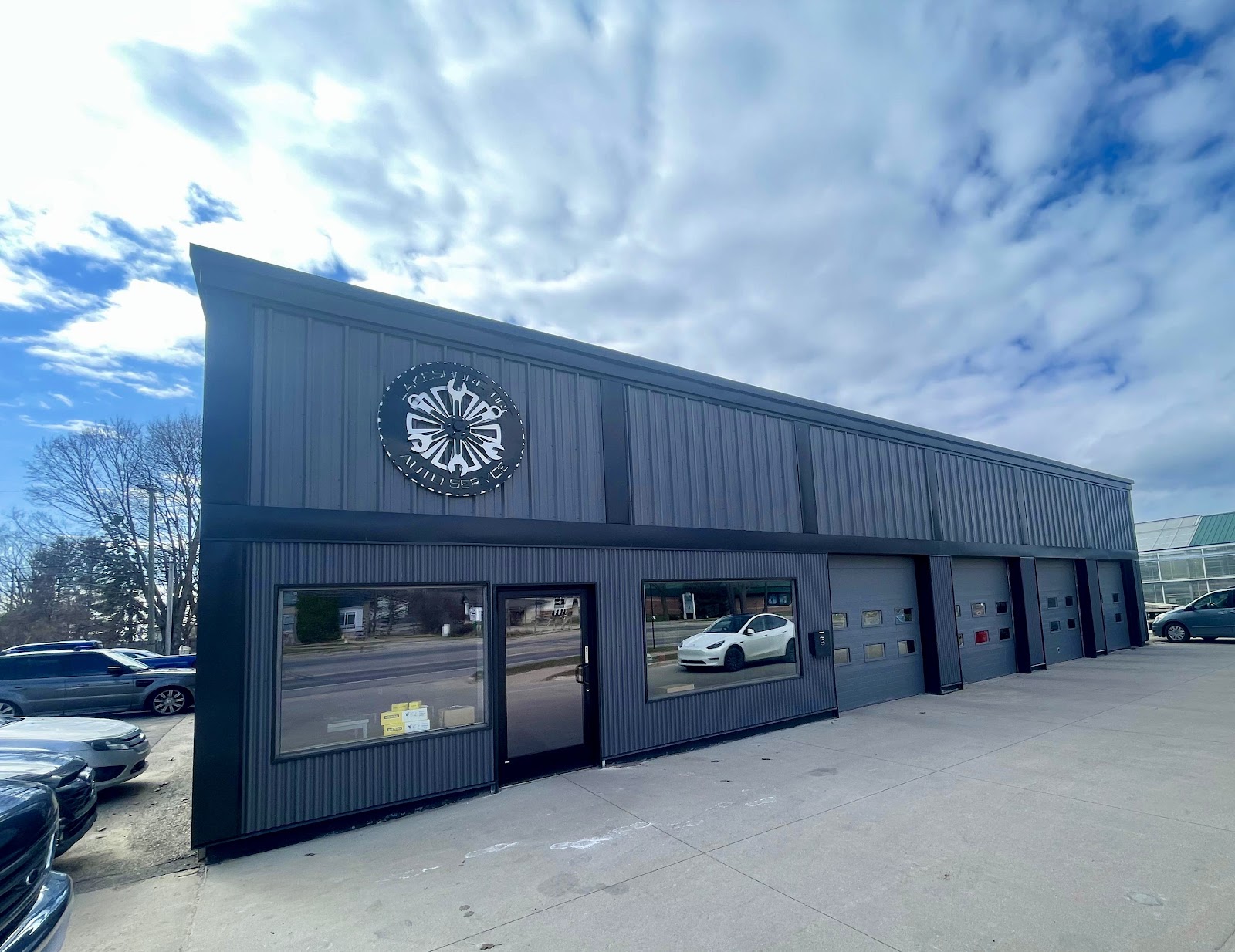 Lakeshore Tire & Auto Service in Charlevoix