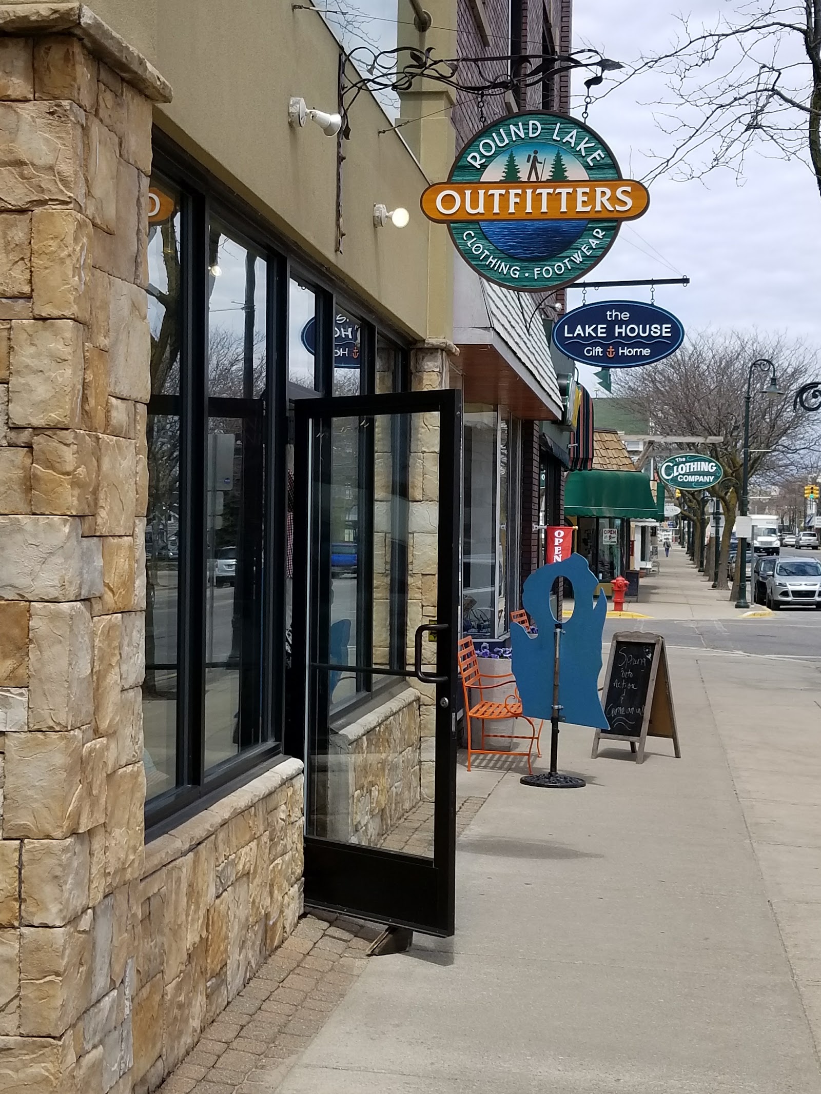 Round Lake Outfitters — photo